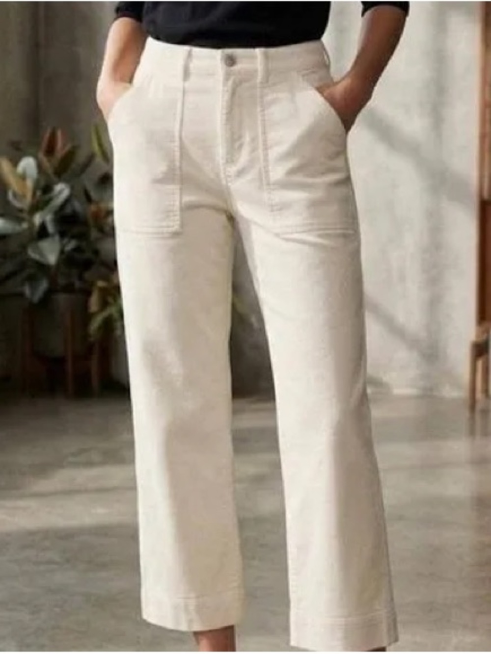 Club Monaco Cream straight Leg Cropped Utility Pants